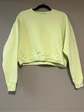 girlfriend collective Glow 50/50 Cropped Crew Sweatshirt